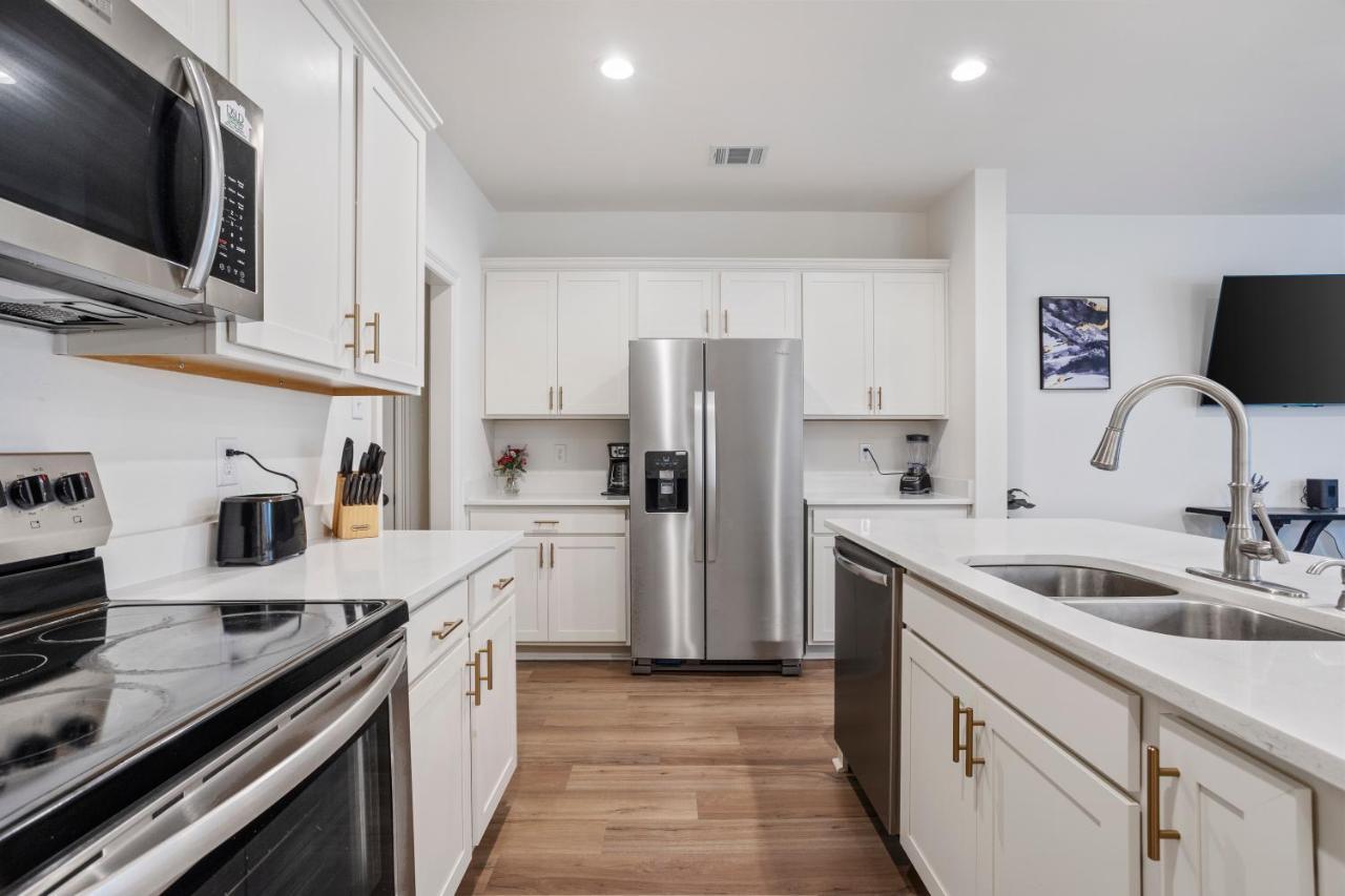 Luxury Townhome By Lsu Campus Baton Rouge Eksteriør bilde